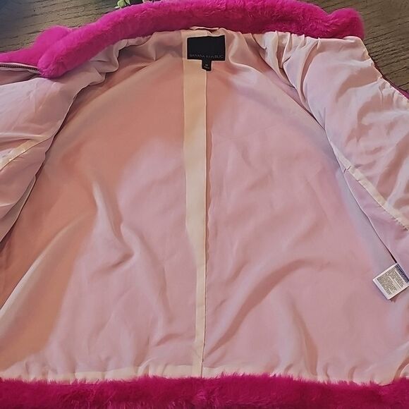 Fuschia faux fur jacket size M Banana Republic new condition - Picture 9 of 13
